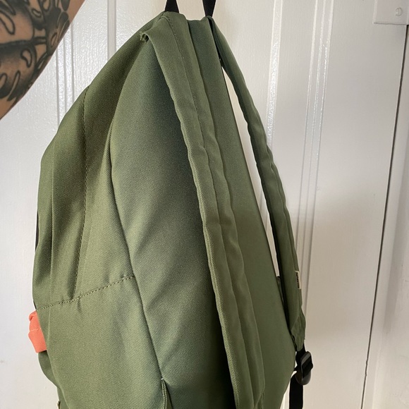 Billabong backpack - Picture 7 of 8